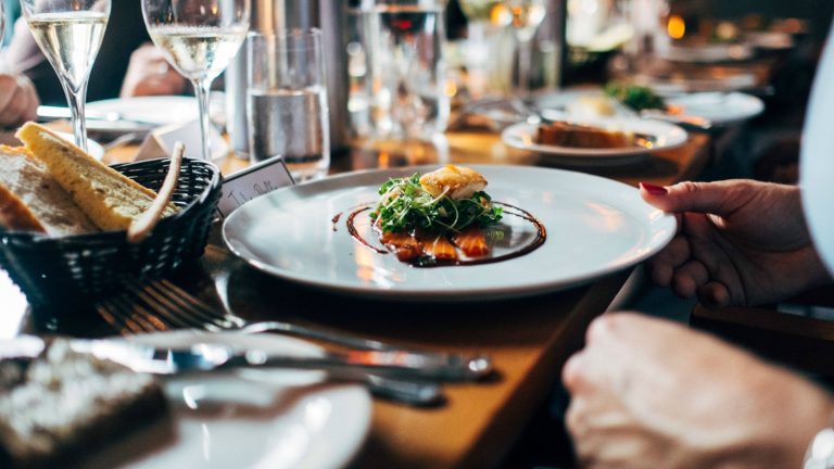 How Top Food Brands Create Drool-Worthy Instagram Accounts